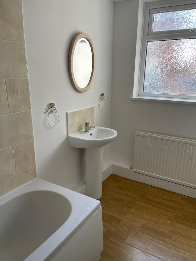 Spacious, Sleeps 17, 3 Bathrooms, Parking, Mansfield Kültér fotó