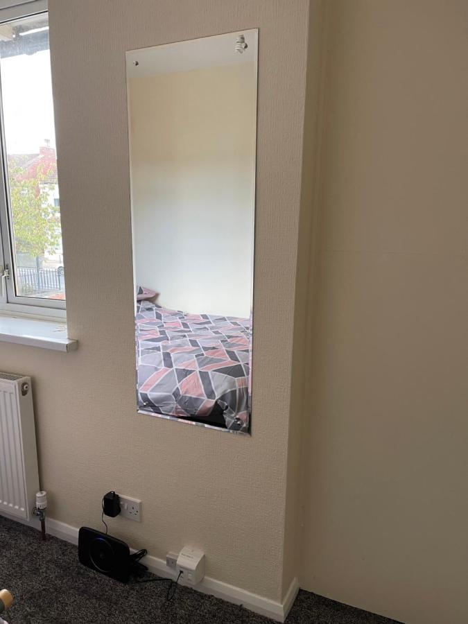 Spacious, Sleeps 17, 3 Bathrooms, Parking, Mansfield Kültér fotó